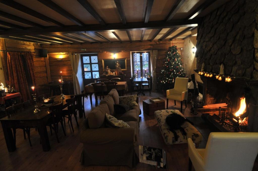 Auberge De La Providence Saint-Donat Exterior foto