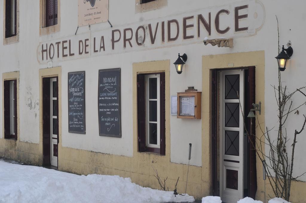 Auberge De La Providence Saint-Donat Exterior foto